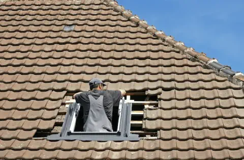 Pose de velux - La Chapelle-au-Moine